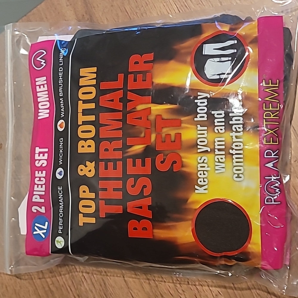 New in pkg Womens Thermal Base Layer Set